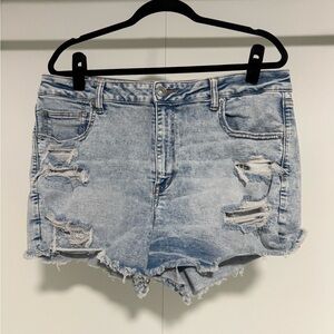 American Eagle Hi-Rise Shortie